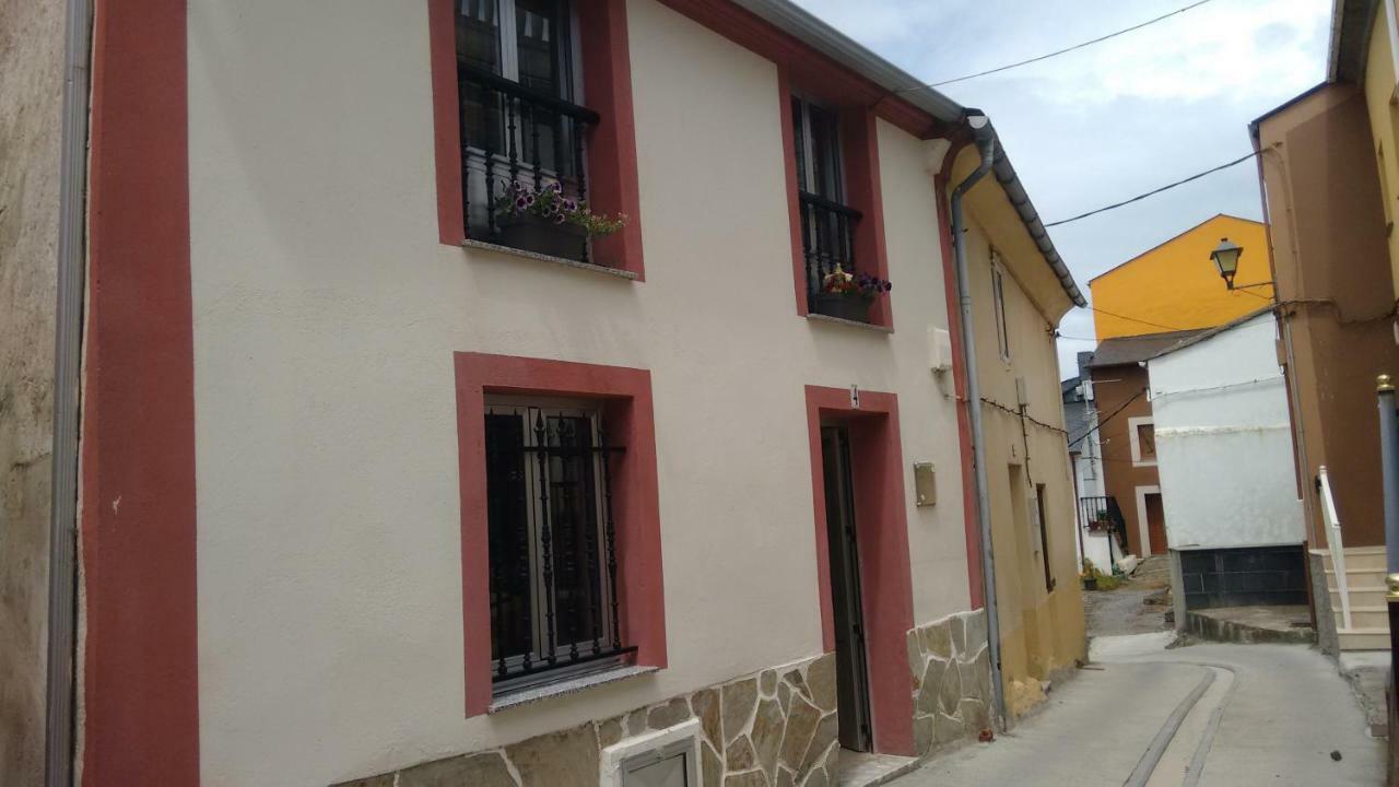 Casa fonte da pena Rinlo Exterior foto
